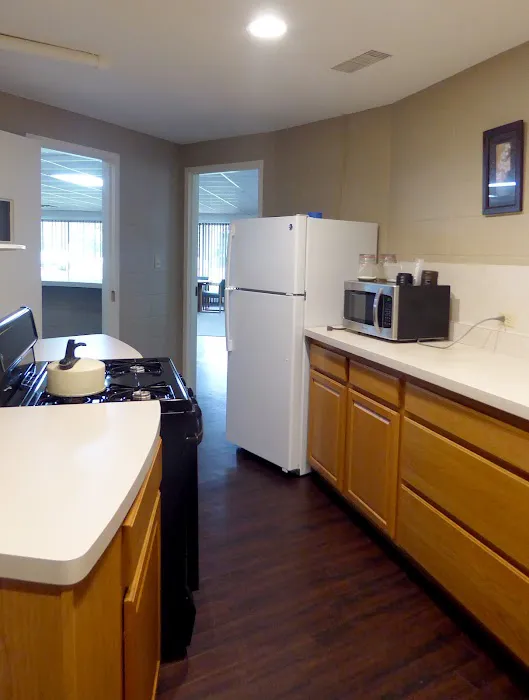 Sherman Oaks Manufactured Home Community Picture 3
