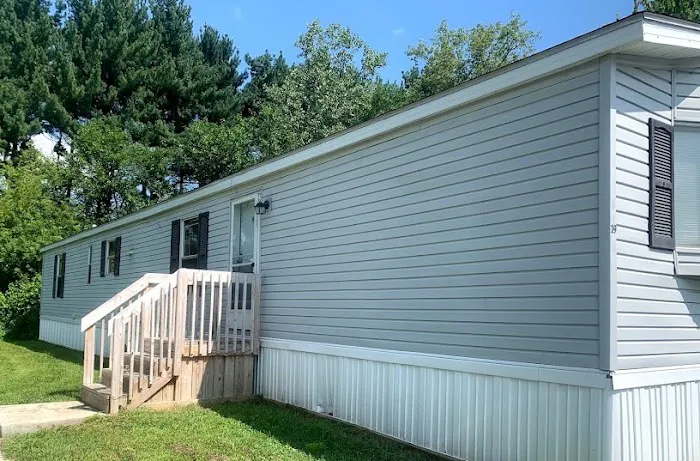 Spruce Tree Mobile Home Park Picture 3