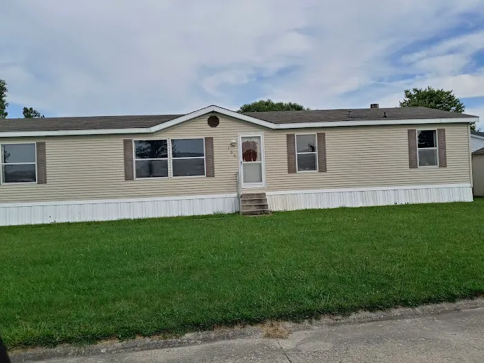 Woodlake Estates Manufactured Home Community Picture 2