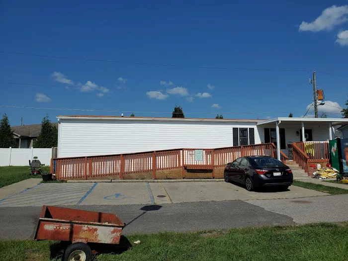 Blue Spruce Pointe Mobile Home Park Picture 10