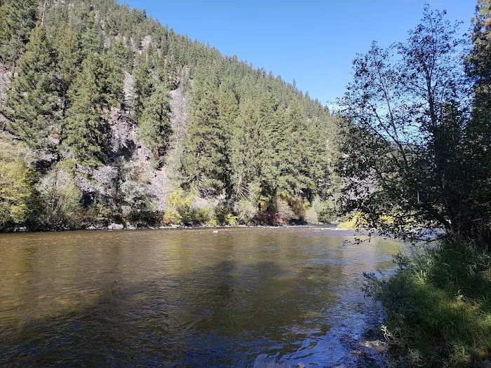 Harry's Flat Campground Picture 7