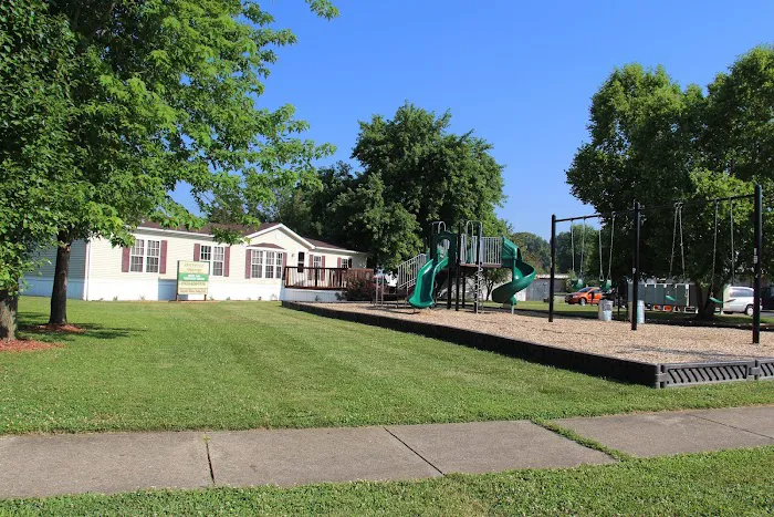 Applewood Pointe Mobile Home Park Picture 1