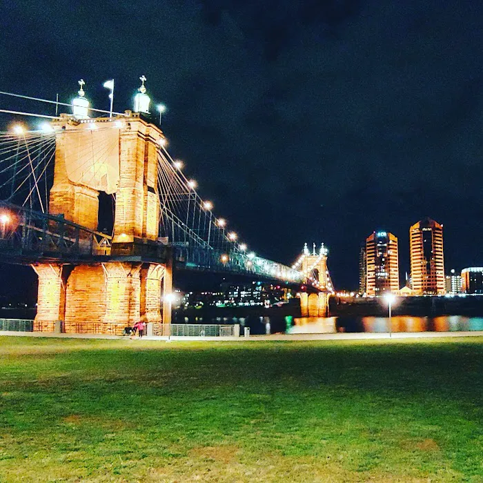 Applewood Pointe Mobile Home Park Picture 2