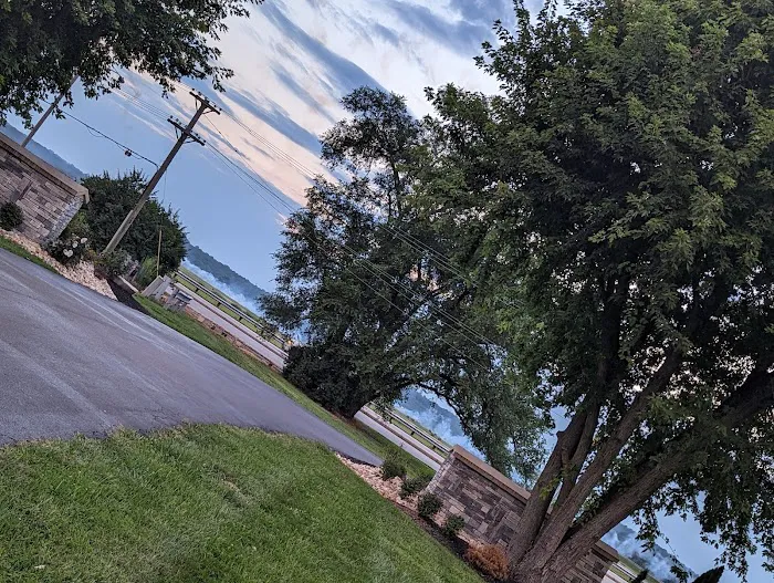 Riverside Village Picture 7