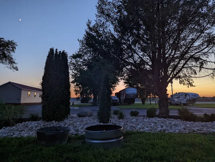 Riverside Village Picture 2