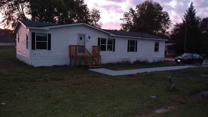 Riverside Village Picture 3