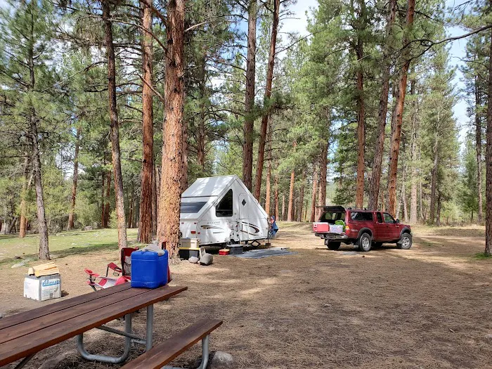 Corricks Riverbend Campground Picture 2