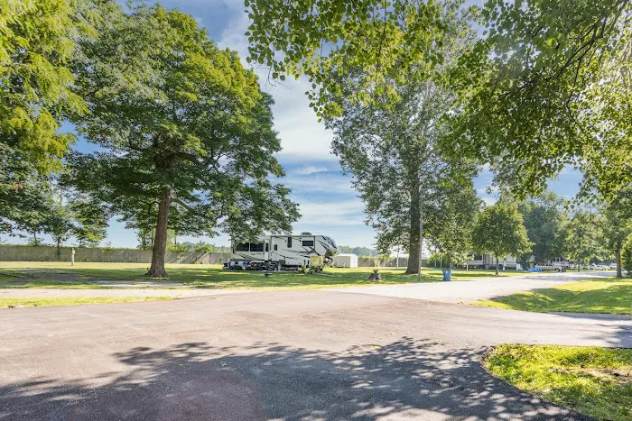 White Oaks Mobile Home Comm Picture 9