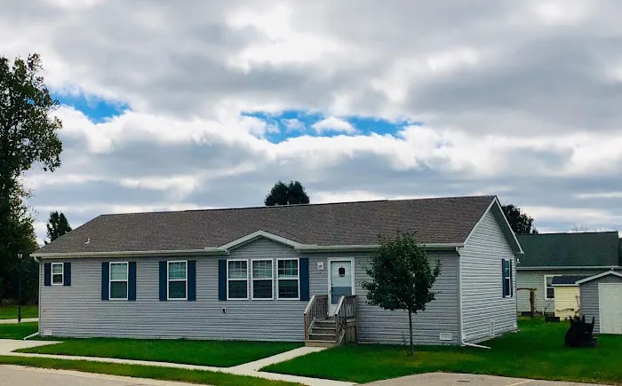 Sylvan Crossing Picture 8