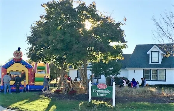 Sylvan Crossing Picture 5