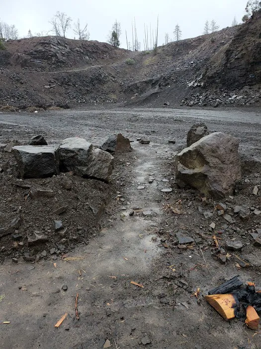 Salt Creek Gravel Pit Picture 9