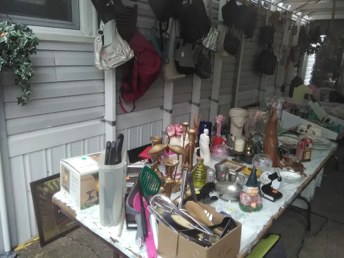 Westridge Mobile Homes Park Picture 4