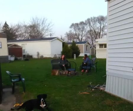 Town & Country Mobile Home Est