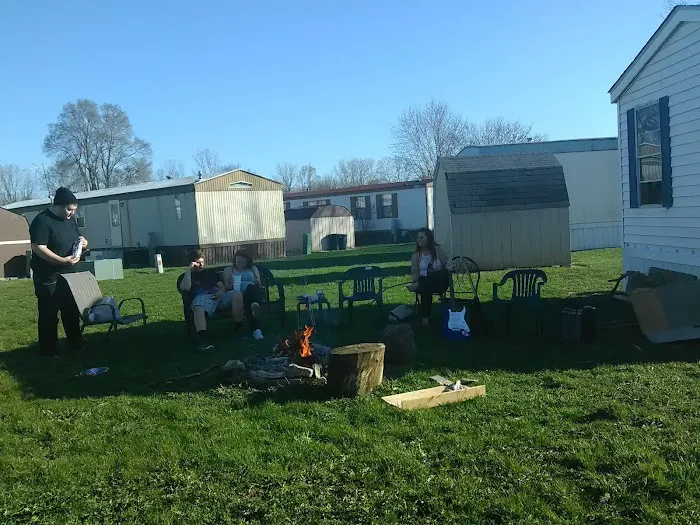 Town & Country Mobile Home Est Picture 2