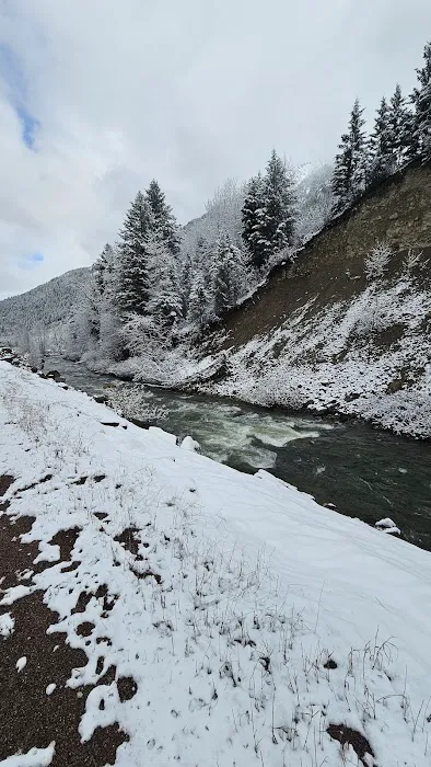 Summit Trailhead Picture 9