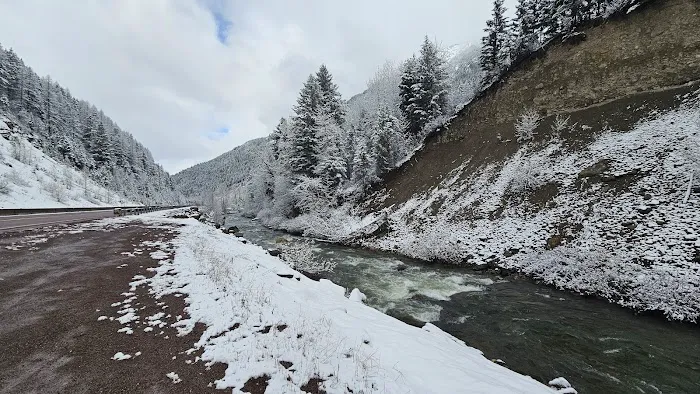 Summit Trailhead Picture 3