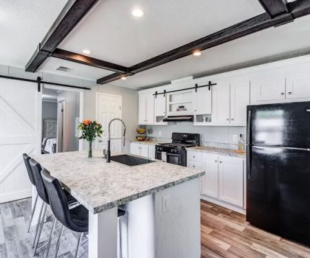 Leslie Estates Manufactured Housing Community