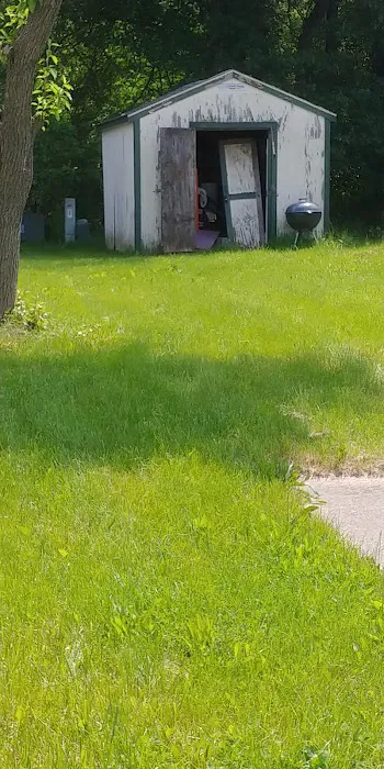 Eaton Pine Village Manufactured Housing Community Picture 3