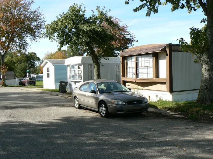 Harper Commons Mobile Home Community Picture 6
