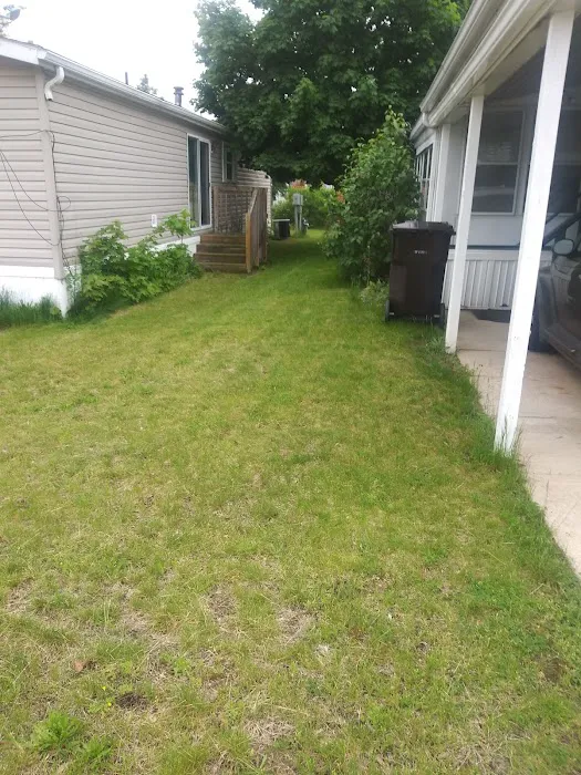 Rolling Hills Village Picture 4