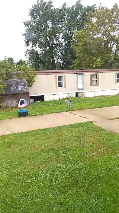 Andrews Estates Mobile Home Park Picture 3