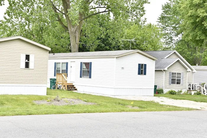 Centreville Mobile Home Park Picture 1