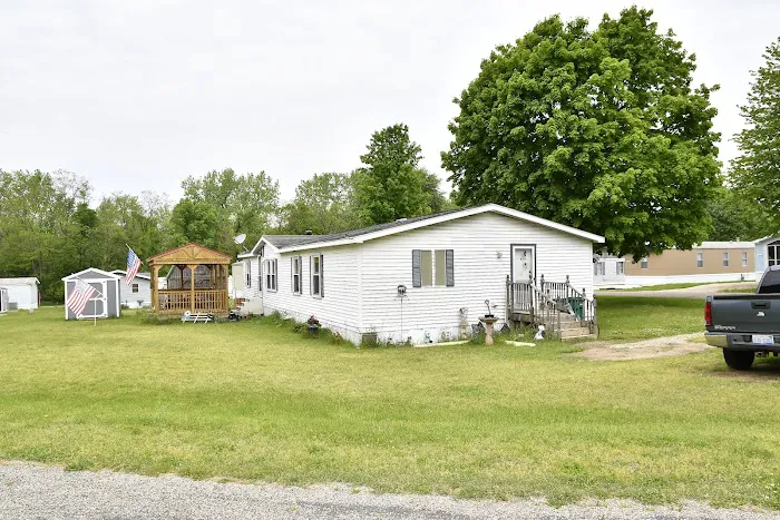 Centreville Mobile Home Park Picture 8