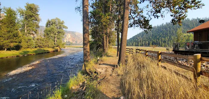 Rock Creek Rustic Cabin Picture 2