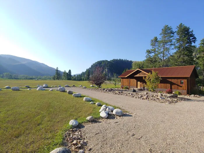 Rock Creek Rustic Cabin Picture 4