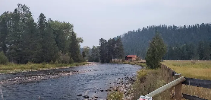 Rock Creek Rustic Cabin Picture 9