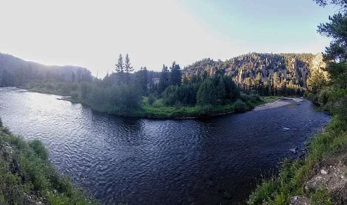 Rock Creek Rustic Cabin Picture 5