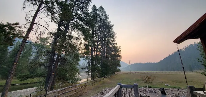 Rock Creek Rustic Cabin Picture 6