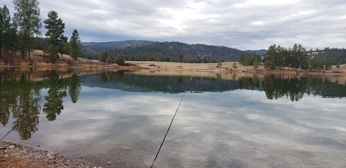 Harper's Lake Campground Picture 4