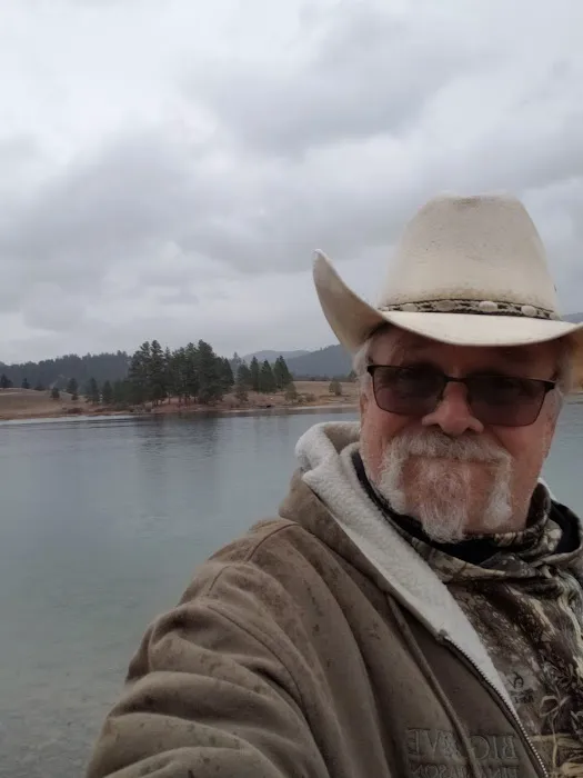 Harper's Lake Campground Picture 5