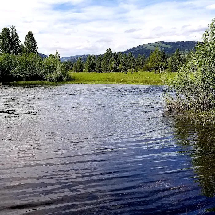 Harper's Lake Campground Picture 10