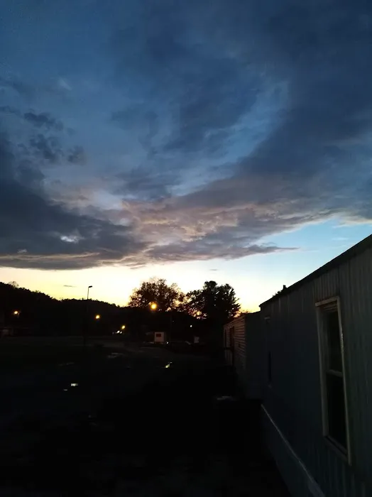 Trailer Park Picture 3