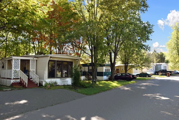 Yorktowne Manufactured Home Community Picture 1