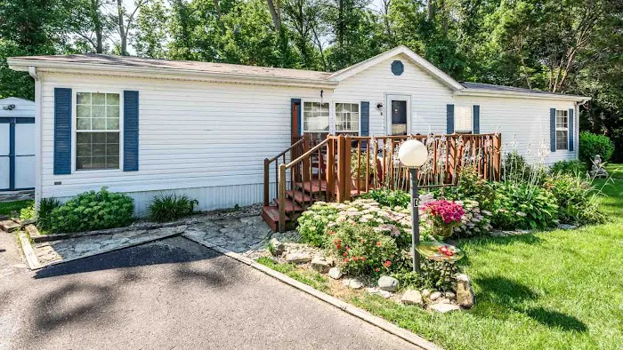 Orchard Lake Picture 5