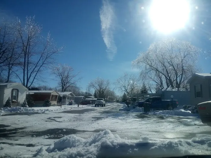 Richmond Mobile Manor Picture 2
