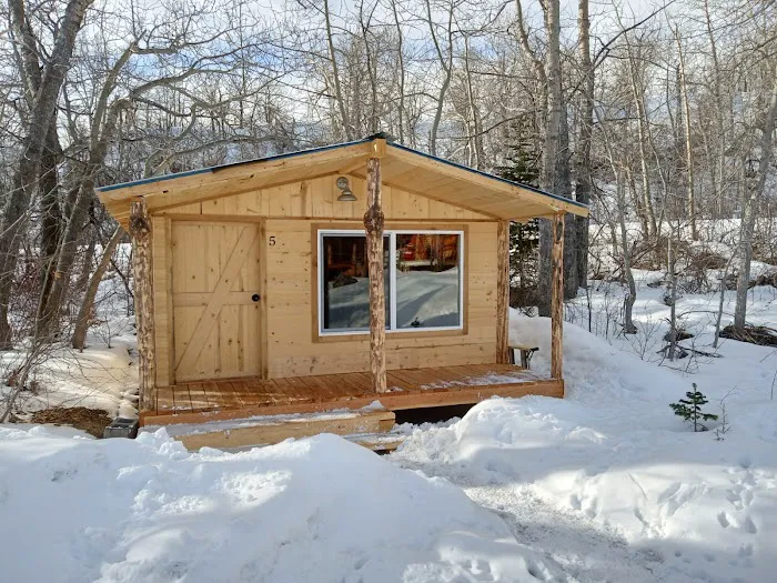 Glacier Elkhorn Cabins and Campground Picture 2