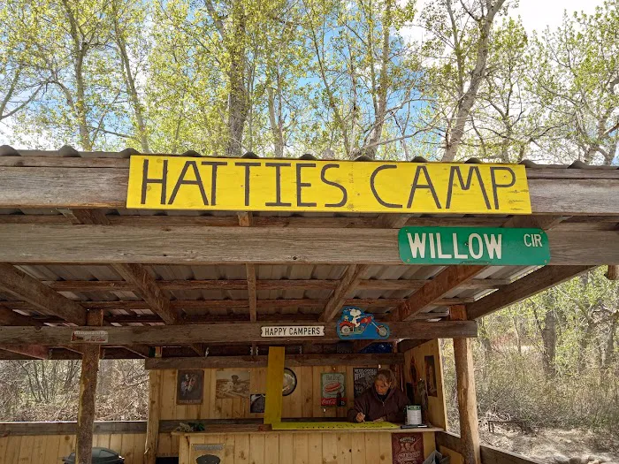 Glacier Elkhorn Cabins and Campground Picture 3