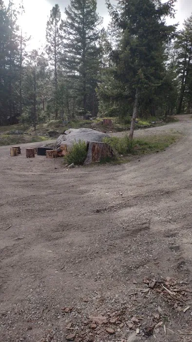 Wood's Cabin Picture 9