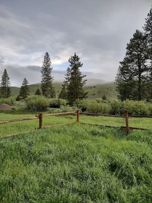 West Fork of Rock Creek Cabin Picture 10