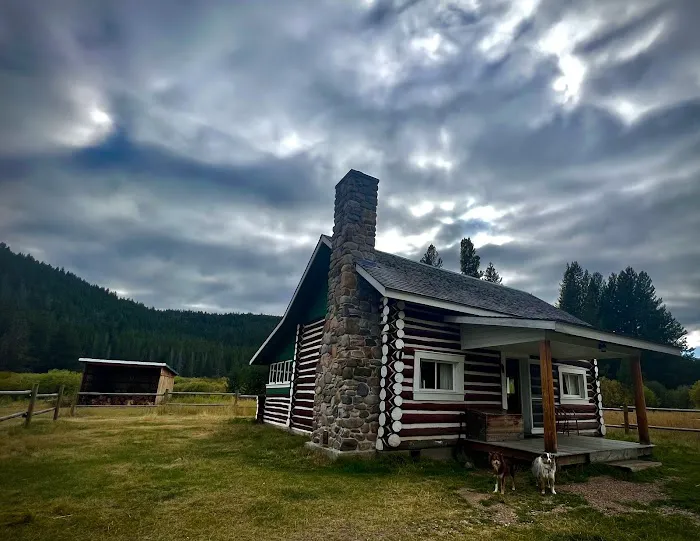 West Fork of Rock Creek Cabin Picture 8