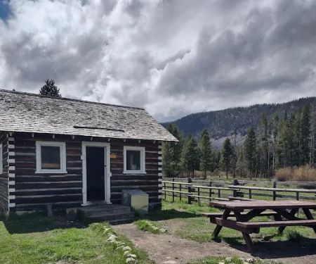 Moose Lake Cabin
