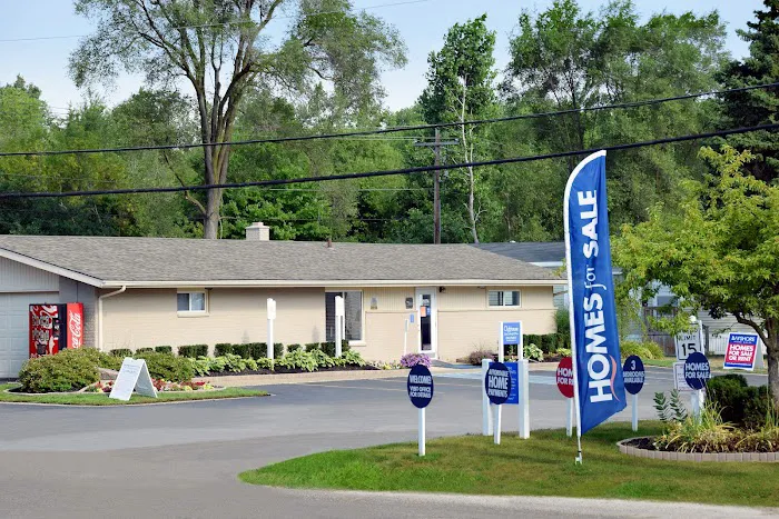 College Park Estates Manufactured Home Community Picture 1