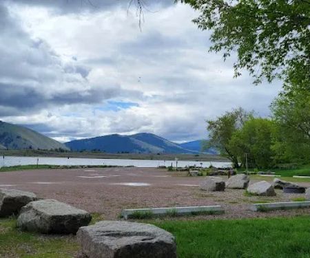 Browns Lake Campground