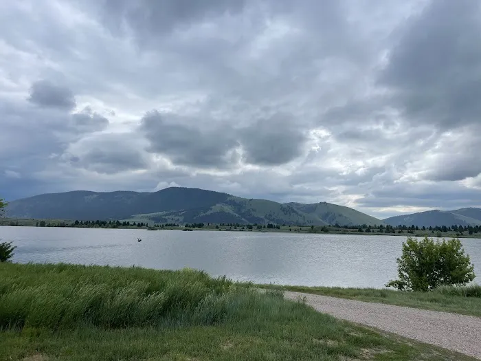 Browns Lake Campground Picture 2