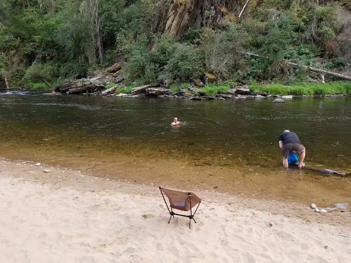 South Fork Campground Picture 6