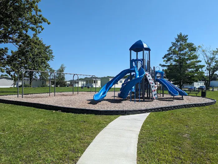 Holiday Estates Picture 6